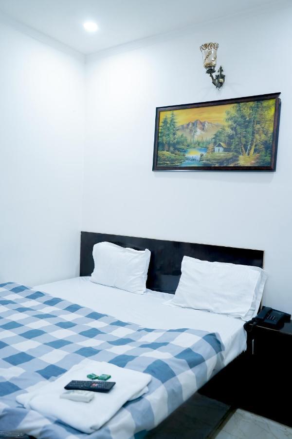 ניו דלהי Hotel Tom - Jungpura Chruch Road מראה חיצוני תמונה